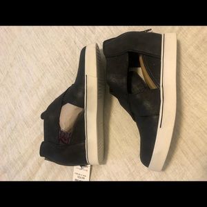 Sugar sandal sneaker